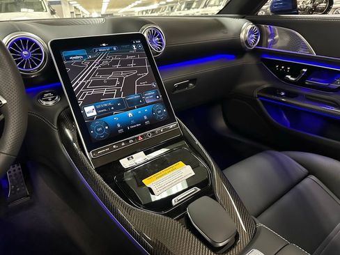 Used 2024 Mercedes-Benz SL 43 AMG image 23