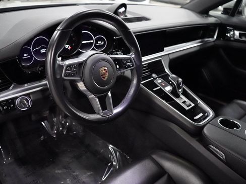 Used 2019 Porsche Panamera RWD image 10