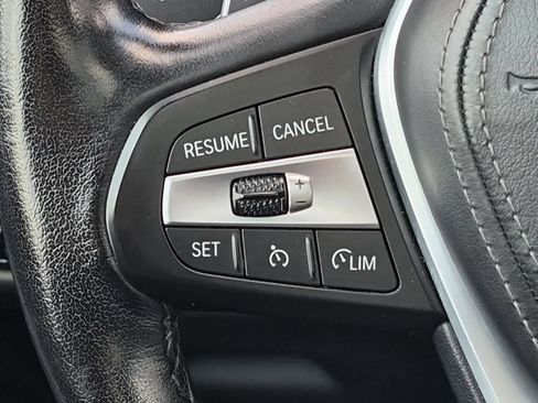 Used 2022 BMW X5 xDrive40i AWD/4WD image 25