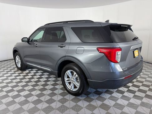 Certified 2022 Ford Explorer XLT AWD/4WD image 5
