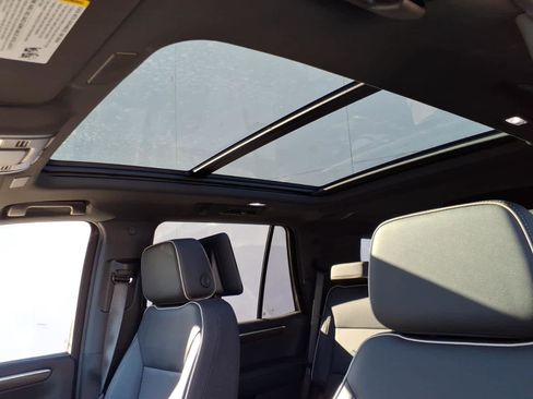 Certified 2025 Chevrolet Tahoe Premier image 8