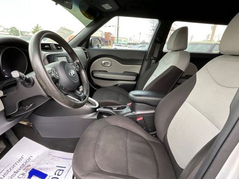 Used 2017 Kia Soul w/ Convenience Package image 20