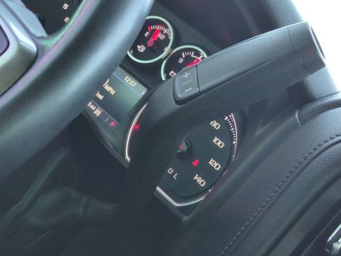 Used 2021 Chevrolet Silverado 1500 LT Trail Boss w/ Bed Protection Package image 19