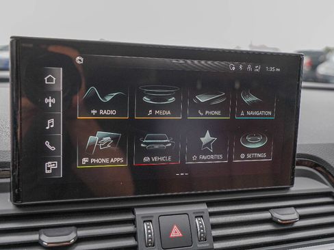 Used 2023 Audi Q5 e Premium Plus w/ Premium Plus Package image 14