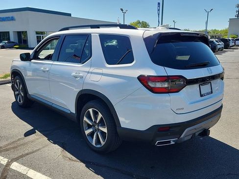 Used 2024 Honda Pilot Elite image 4
