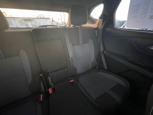 Used 2025 Chevrolet Blazer LT image 32