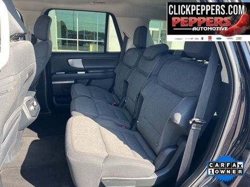 Used 2025 Ford Expedition Active AWD/4WD image 14