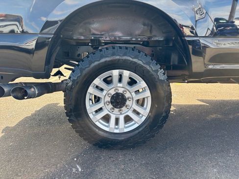 Used 2022 Ford F250 4x4 Crew Cab Super Duty image 11