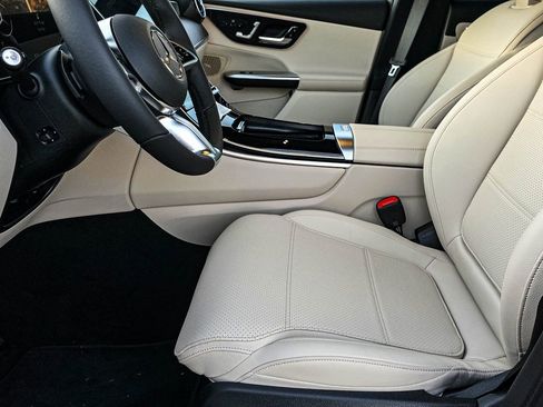 New 2025 Mercedes-Benz GLC 300 4MATIC image 13