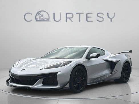 Used 2026 Chevrolet Corvette Z06 RWD image 1