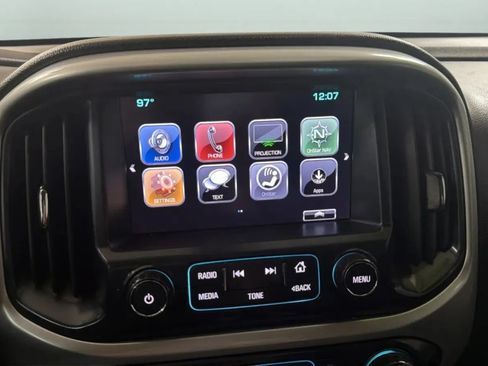 Used 2018 Chevrolet Colorado LT w/ LT Convenience Package RWD image 13