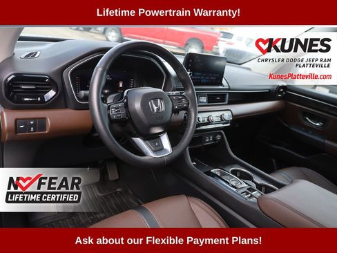 Used 2023 Honda Pilot Elite image 32