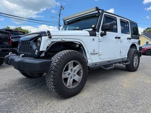 Used 2017 Jeep Wrangler Unlimited Sport w/ Quick Order Package 24S AWD/4WD image 2