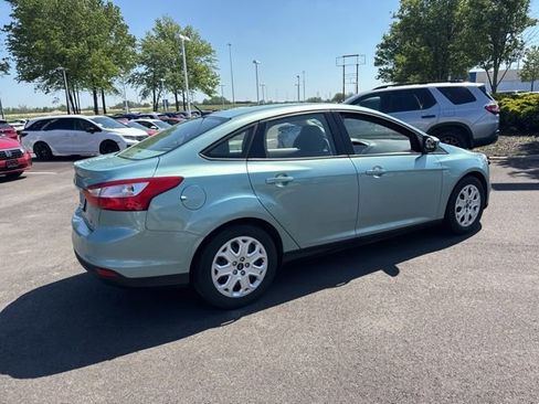 Used 2012 Ford Focus SE FWD image 7