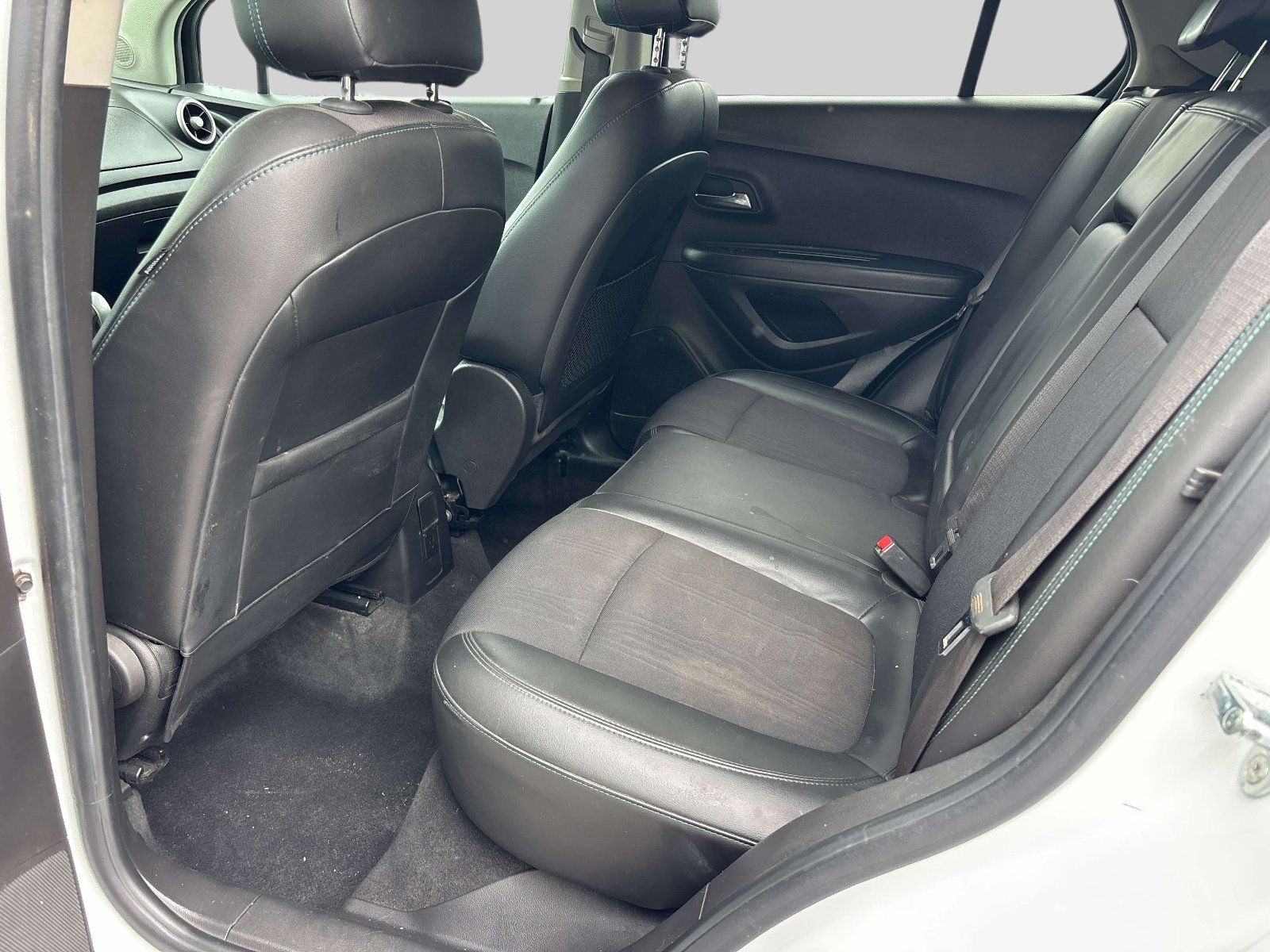 Used 2016 Chevrolet Trax LT w/ LT Convenience Package FWD image 8