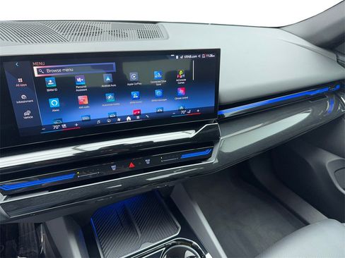 Used 2025 BMW 530i image 21