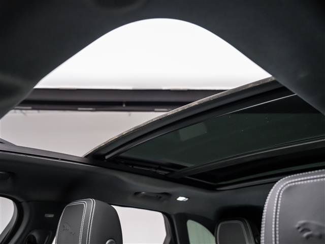 New 2025 Jaguar F-PACE R-Dynamic S AWD/4WD image 14