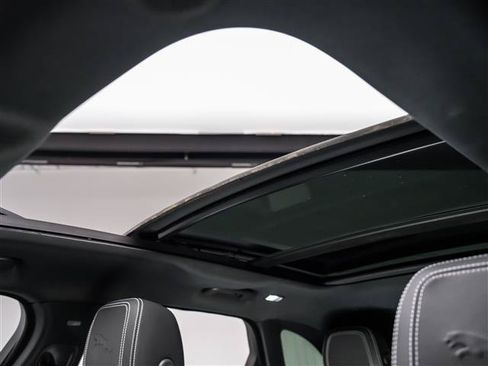 New 2025 Jaguar F-PACE R-Dynamic S AWD/4WD image 14