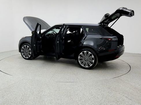 Certified 2025 Land Rover Range Rover Velar Dynamic SE image 12