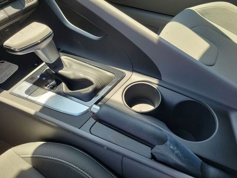 New 2026 Hyundai Elantra Sport FWD image 16