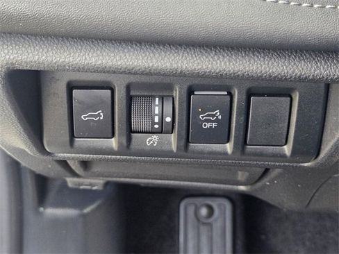 Used 2021 Subaru Outback Limited image 28