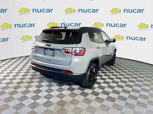 Used 2023 Jeep Compass Latitude AWD/4WD image 7