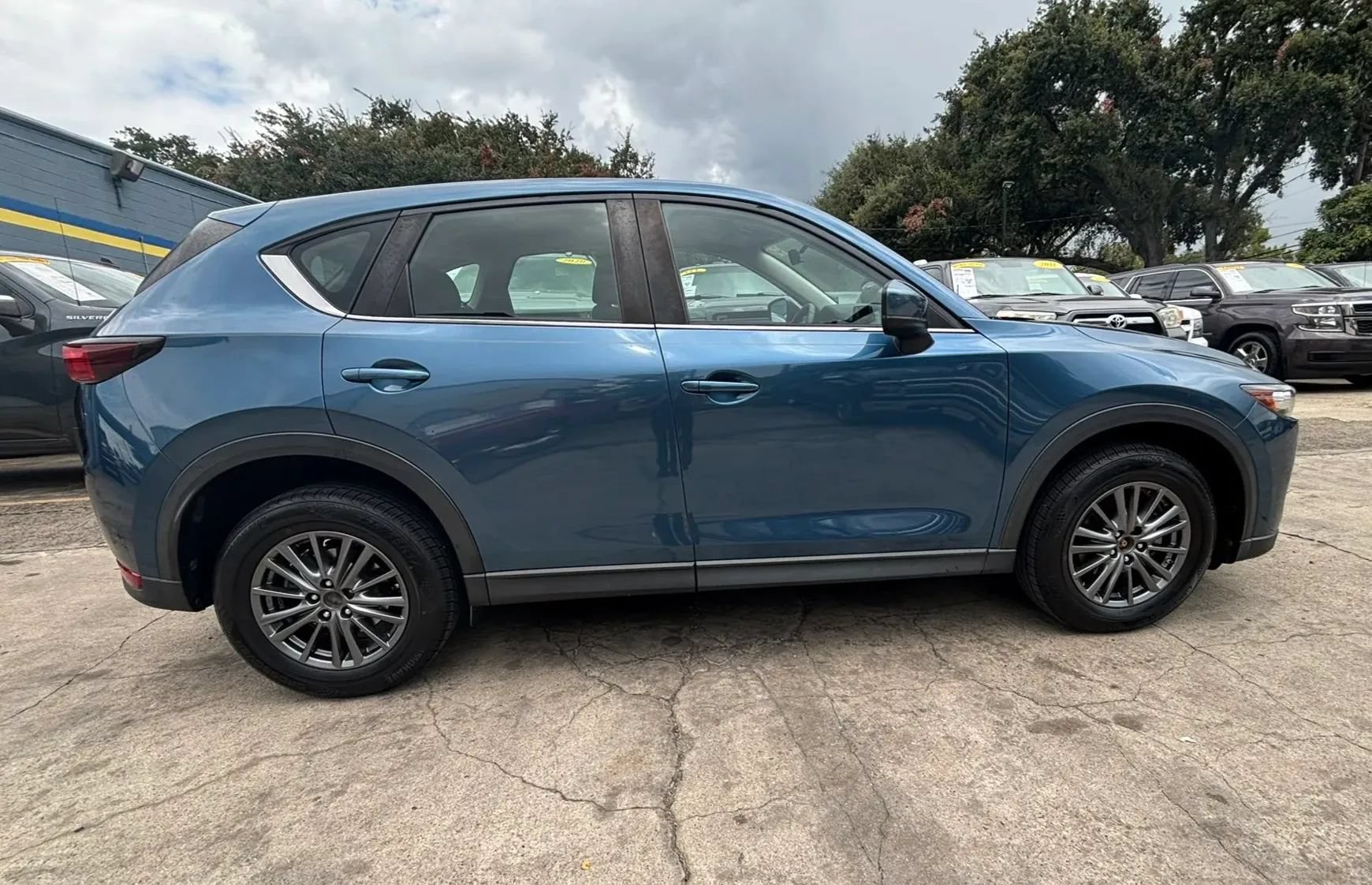 Used 2018 MAZDA CX-5 Sport FWD image 9