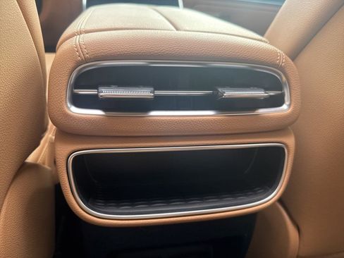 Used 2024 Genesis GV80 2.5T w/ Advanced Package image 27