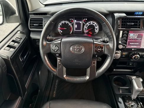 Used 2023 Toyota 4Runner TRD Off-Road Premium AWD/4WD image 14