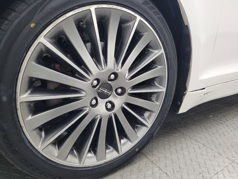 Used 2013 Lincoln MKZ FWD image 31