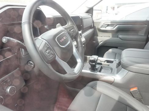 Used 2026 GMC Sierra 1500 SLT w/ SLT Convenience Package AWD/4WD image 14