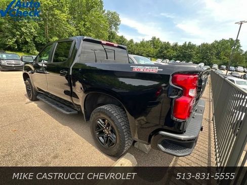 Used 2024 Chevrolet Silverado 1500 LT Trail Boss w/ Convenience Package II AWD/4WD image 4