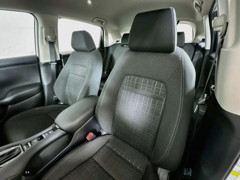 Used 2024 Honda HR-V LX image 19