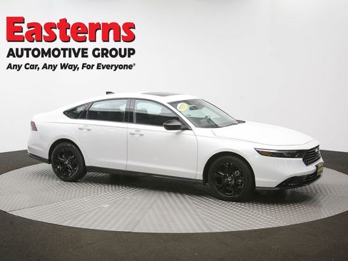 Used 2025 Honda Accord SE image 47