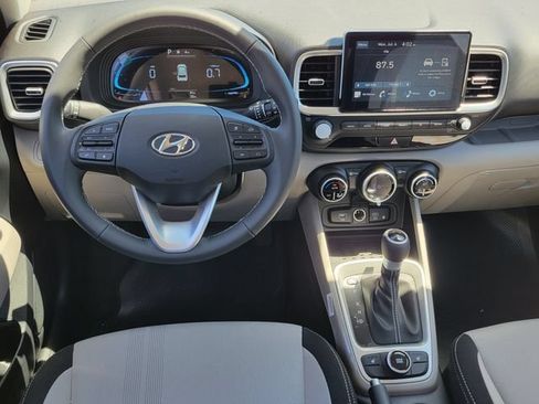 New 2026 Hyundai Venue SEL FWD image 6
