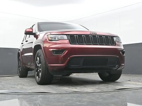 Used 2020 Jeep Grand Cherokee Altitude AWD/4WD image 62