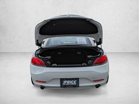 Used 2009 BMW Z4 sDrive35i image 7