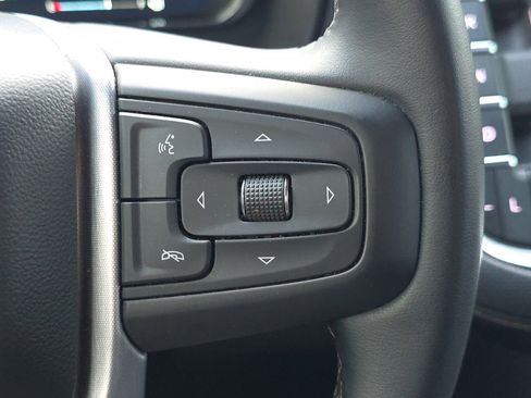 Used 2024 GMC Yukon SLT image 38