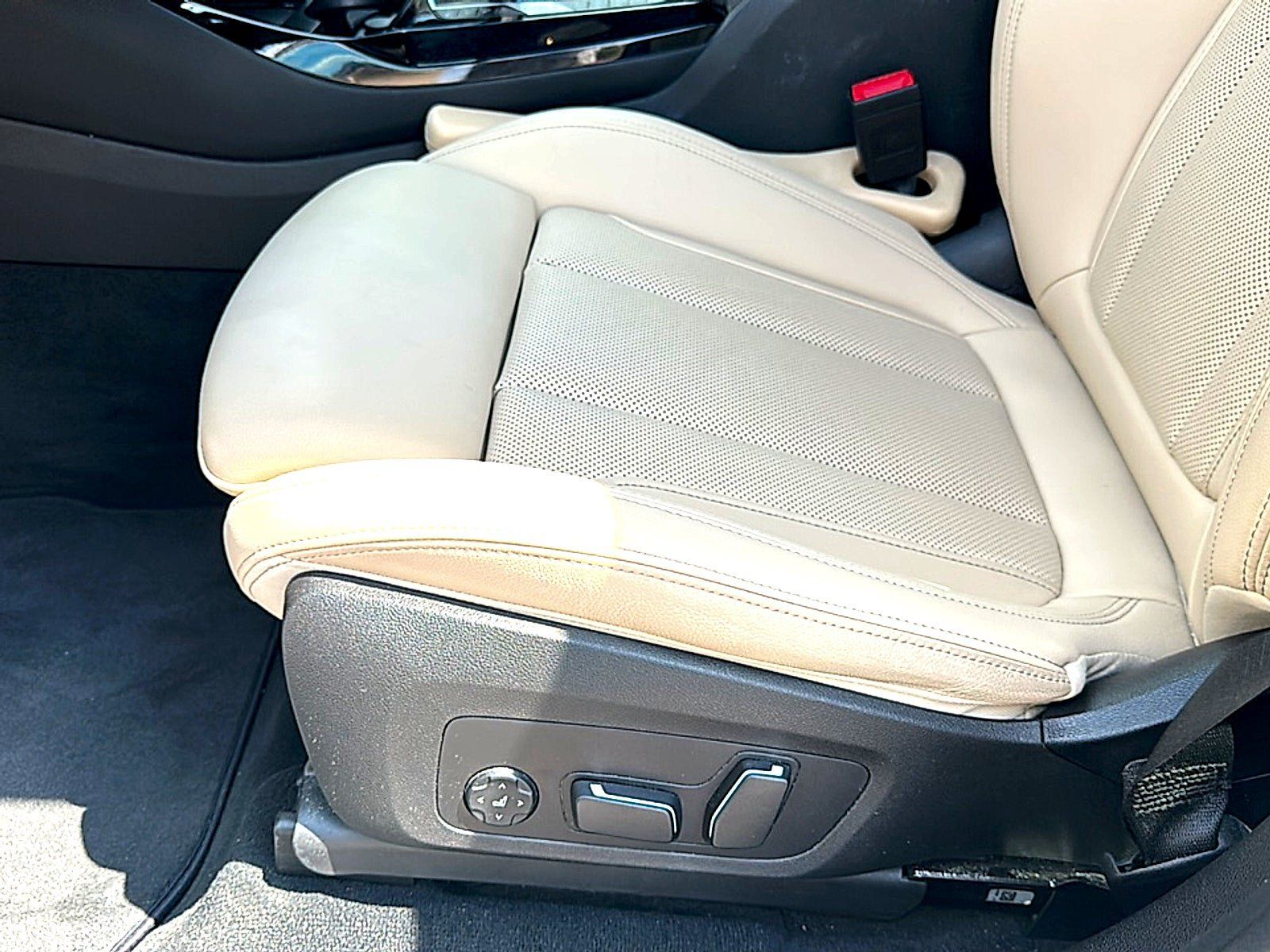 Used 2024 BMW X3 sDrive30i w/ Premium Package RWD image 8