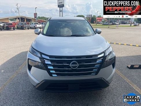 Used 2025 Nissan Rogue SV FWD image 9