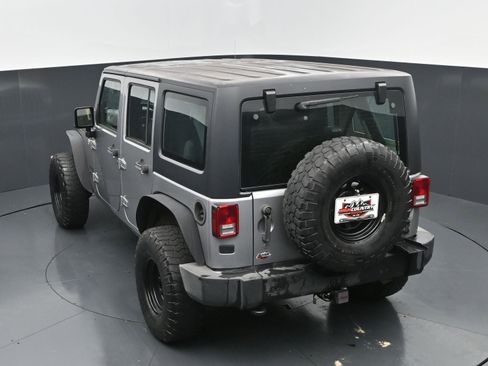Used 2016 Jeep Wrangler Unlimited Sport w/ Connectivity Group AWD/4WD image 29