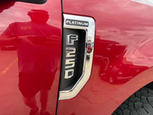 Used 2017 Ford F250 Platinum w/ Platinum Ultimate Package image 14
