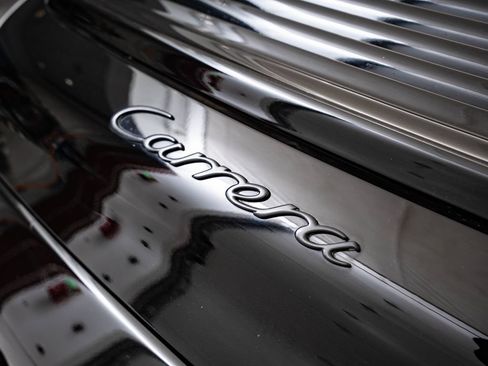 Used 2001 Porsche 911 Carrera RWD image 17