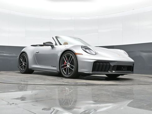 New 2026 Porsche 911 Carrera 4 GTS image 40