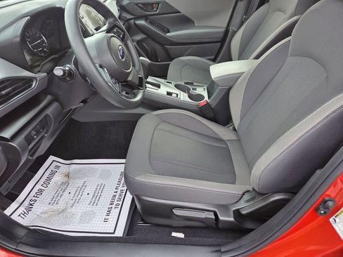 Certified 2025 Subaru Crosstrek 2.0i Premium image 16