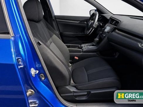 Used 2018 Honda Civic Sport image 11