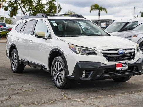 Used 2021 Subaru Outback Premium AWD/4WD image 5