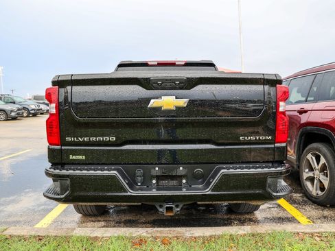 Used 2024 Chevrolet Silverado 1500 Custom image 11