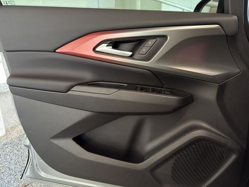 New 2026 Chevrolet Equinox EV RS image 23