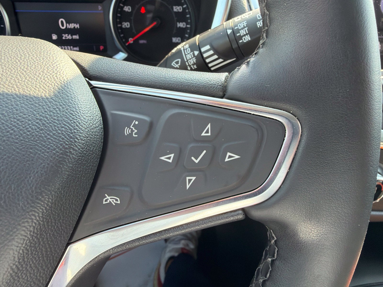 Certified 2024 Chevrolet Equinox LT FWD image 17
